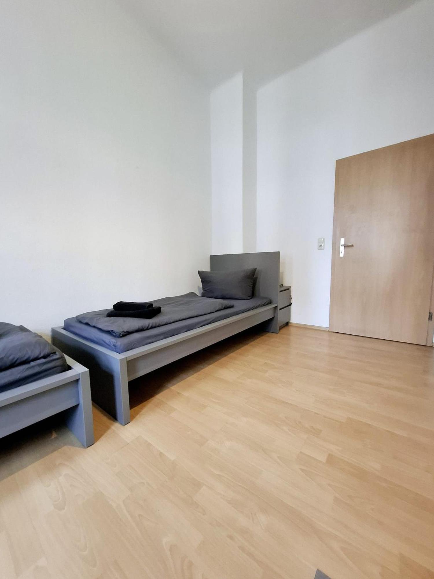Altbauwohnung Direkt An Der Karli Mit Balkon - Netflix Inklusive Лейпциг Екстер'єр фото